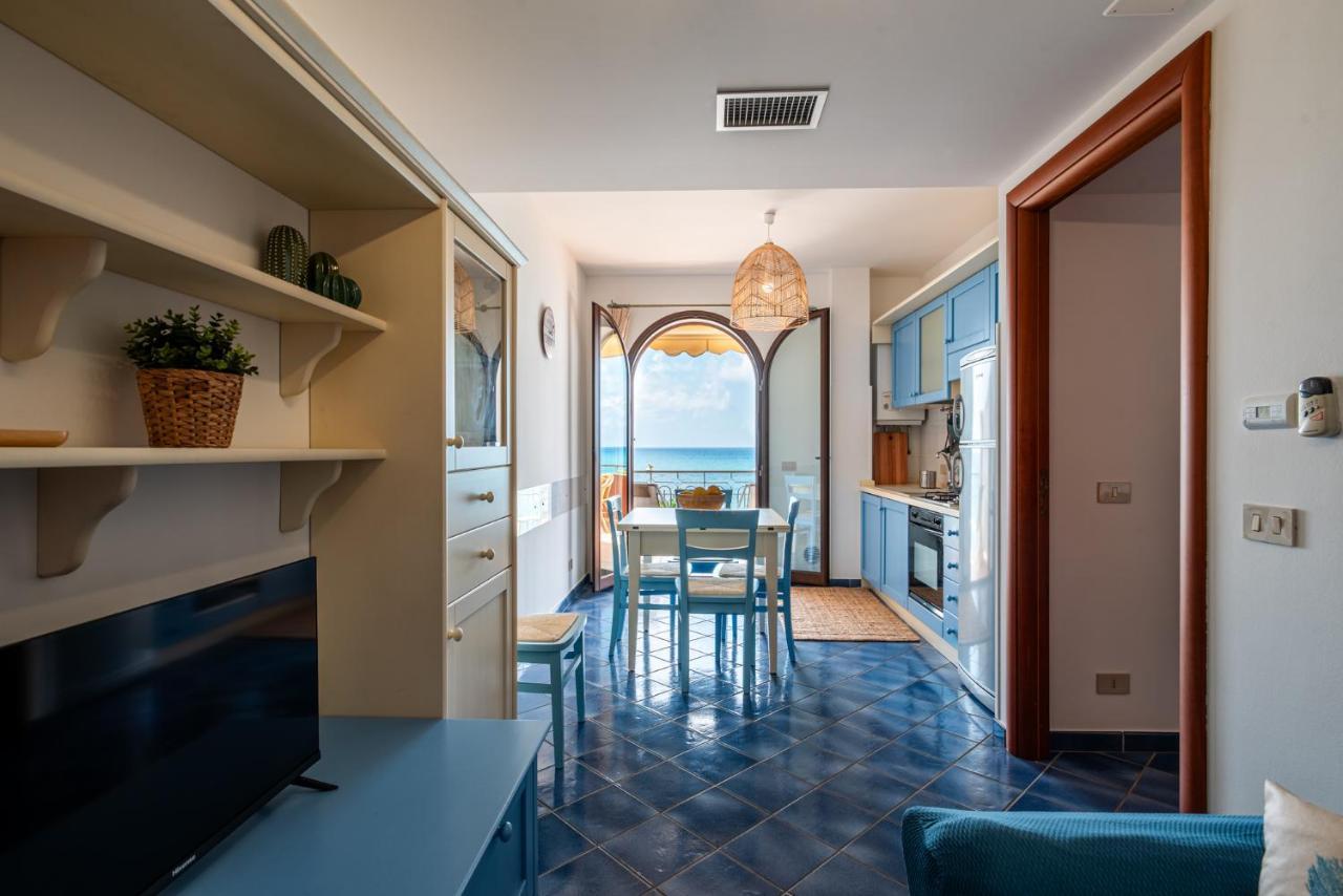 Residence L'Arcipelago Appartamenti Fronte Mare Con Ampio Balcone Capo d'Orlando Exterior photo